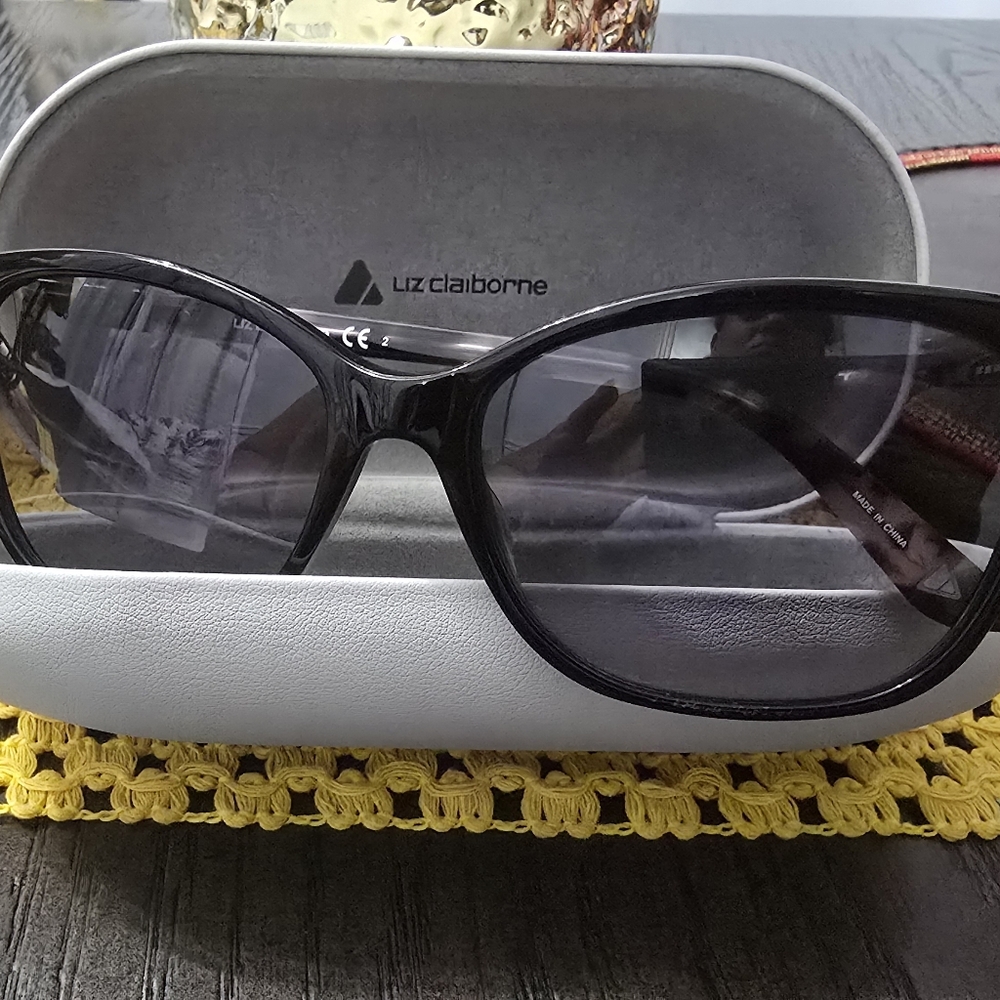 Liz Claibourne Sunglasses